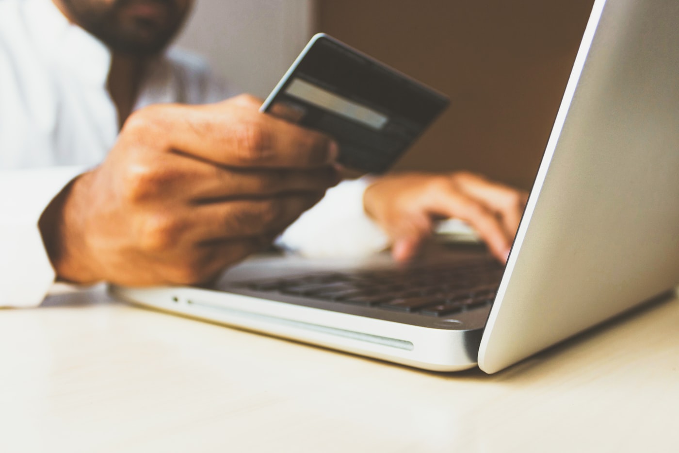 Siguranță online și protecția datelor